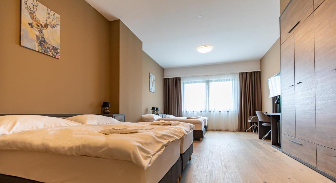 A22 Hotel Gyál エクステリア 写真