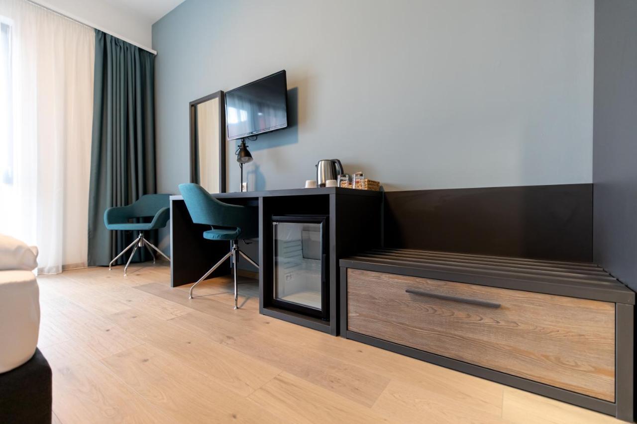 A22 Hotel Gyál エクステリア 写真