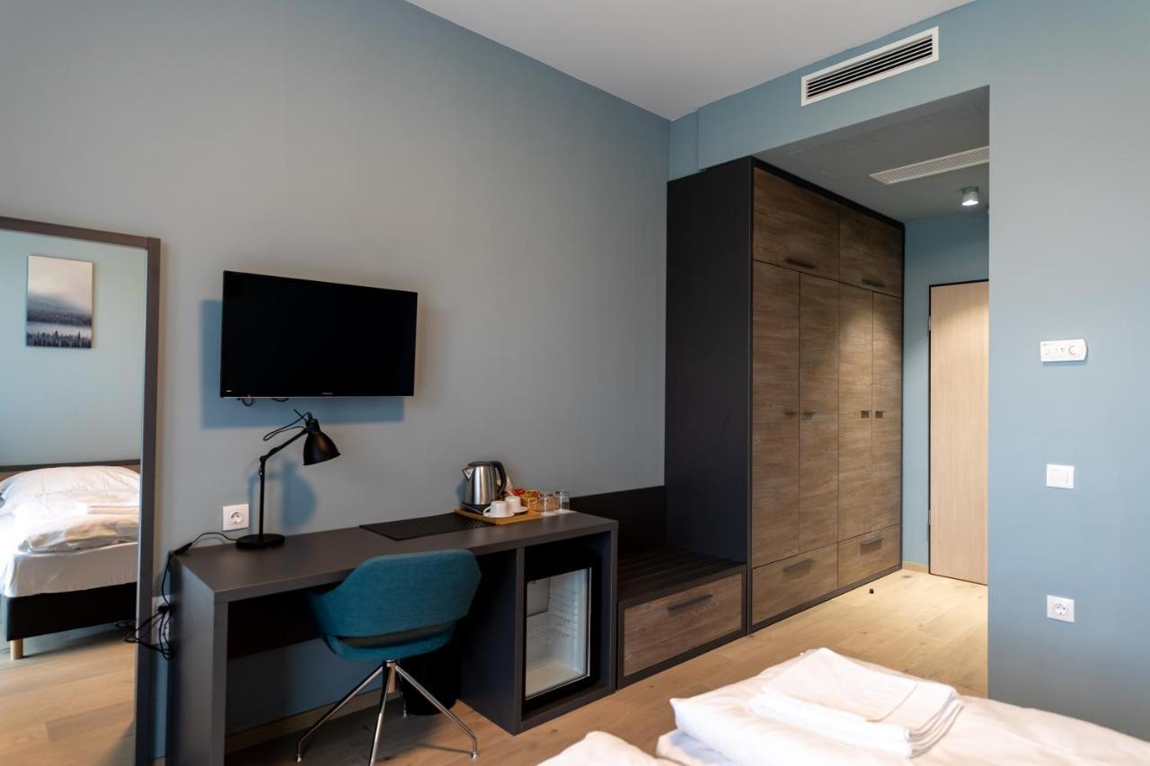 A22 Hotel Gyál エクステリア 写真